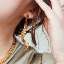 עגילים מיוחדים מצמח הזהב, תכשיטים בעבודת יד, עגילים לאירוע